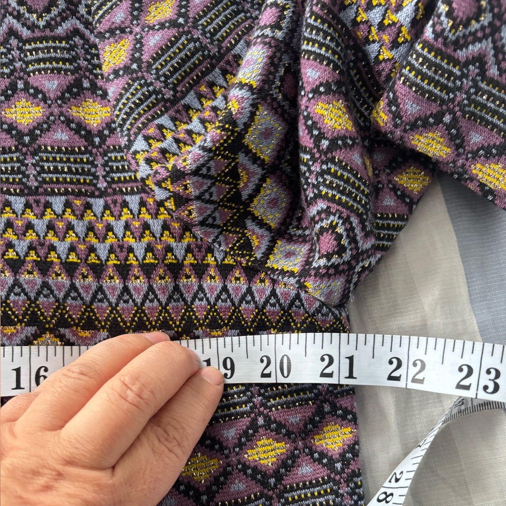 Vintage Multicolor Patterned Cardigan - Picture 7 of 9